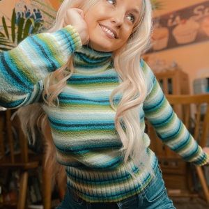 Vintage 70s green striped sweater